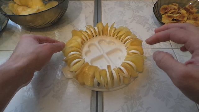 Чипсы в микроволновке за 5 минут. Домашние чипсы 3 рецепта смотреть онлайн