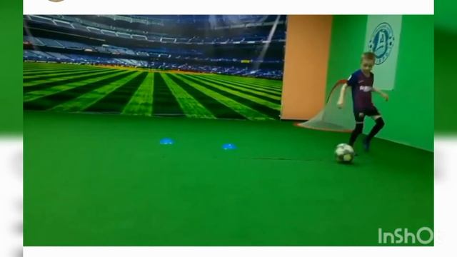 Индивидуальная тренировка по футболу /Финт Зидана/ Zidan skill/ Переброс /Football training/Skills смотреть онлайн