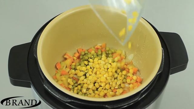 Ризотто с ововщами в скороварке BRAND 6050 смотреть онлайн