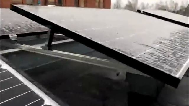 Солнце дает дому 100 % электричества, отопления смотреть онлайн