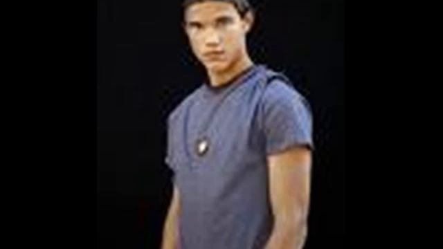 Taylor Lautner- Big Bad Wolf смотреть онлайн
