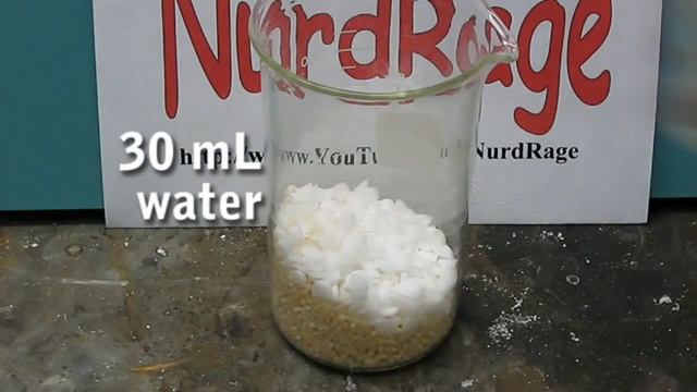 Как сделать натриевую селитру? заместитель калиевой селитры! / How to make sodium nitrate? смотреть онлайн