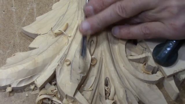 Резьба по дереву ,акантовый лист . Acanthus Woodcarving . 1 часть