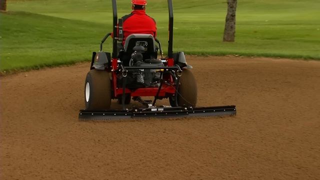 Toro® Sand Pro® 2040Z Bunker Rake