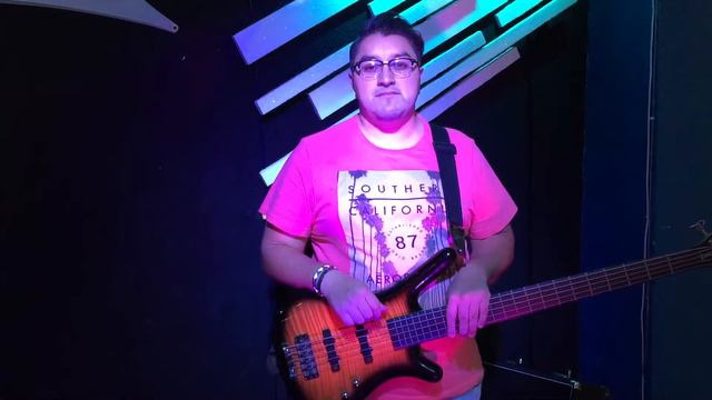 Revisado Amplificador de Bajo Ampeg BA112 ESPAÑOL смотреть онлайн