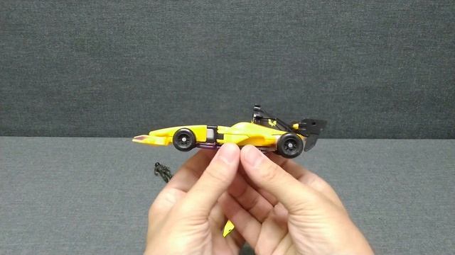 Обзор трансформера Decepticon Drag Strip - Human Alliance - Dark of the Moon. Музей Р-ТФ. смотреть онлайн
