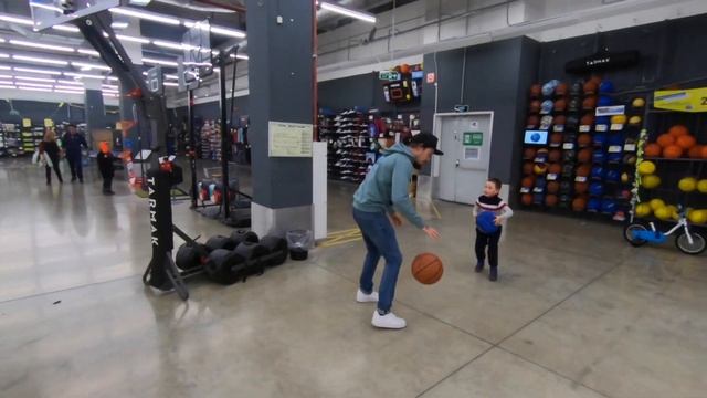 Семейные будни. Выбираем велосипед. Так и живем. смотреть онлайн