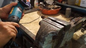 Угловая шлифовальная машина BORT BWS 1200U SR