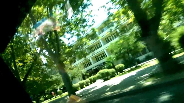 Едем в бассейн Эдем) смотреть онлайн