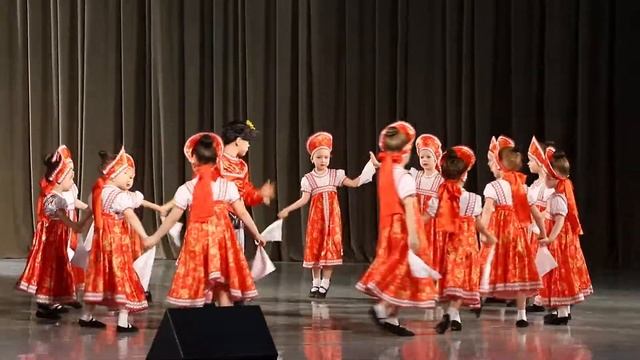 Детская танцевальная группа "Забияки" - "Русский танец" смотреть онлайн