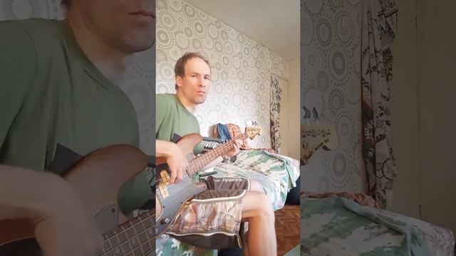 активный бас Ibanez Road Star 2 против пассивный Fender precision Bass смотреть онлайн