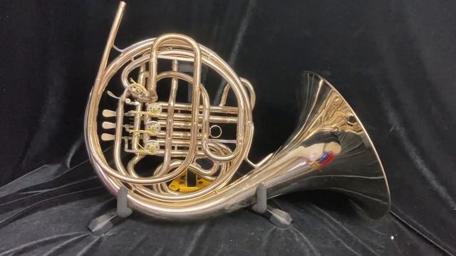 Very Nice Conn 8D Double French Horn (SN: 321567) смотреть онлайн