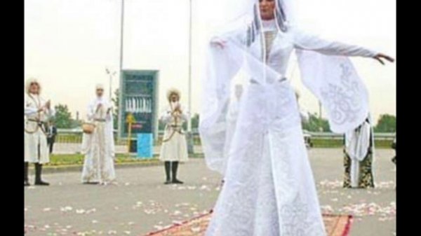 ТАНЦУЙ КАВКАЗ