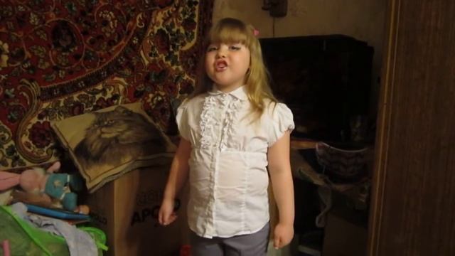 Стих - Ходит наша бубушка!!! Старцева "смешная Даша" смотреть онлайн