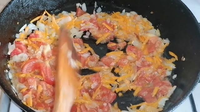 Отварные пельмени в зажарке из овощей смотреть онлайн