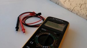 Мультиметр TEK DT 9208A - подготовка к работе, установка батарейки и подключение щупов