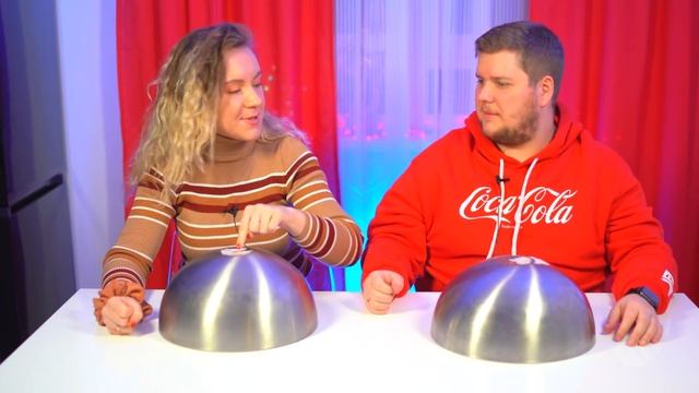 КОСМИЧЕСКАЯ ЕДА против ОБЫЧНОЙ ЕДЫ челлендж // Astronaut Food VS Real Food Challenge смотреть онлайн