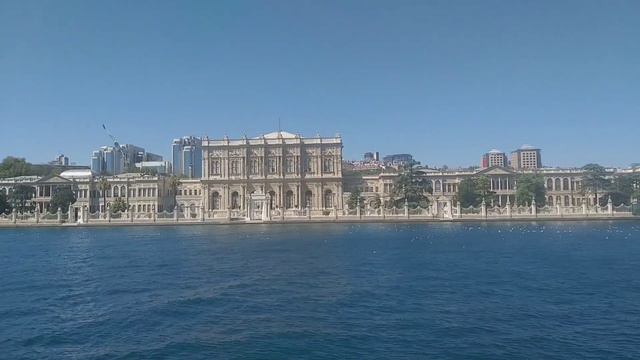 ВЕЛИКОЛЕПНЫЙ БОСФОР! Пятница, важный день!!! СТАМБУЛ 2020! смотреть онлайн