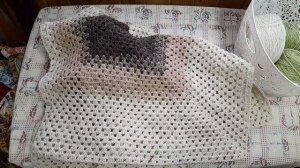 Вязание, продолжаю вязать кардиган  из двух шестиугольников,пряжа из Рассказово,р_р 54_56,крючок 3м