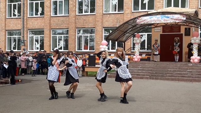 [k-pop in public] BLACKPINK - LOVESICK GIRLS cover by Nowadays (graduation in Russia) смотреть онлайн