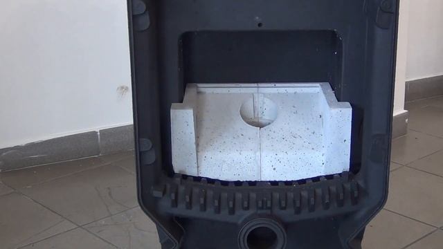 Viadrus U22 Economy removal of the ceramic lining from the boiler смотреть онлайн