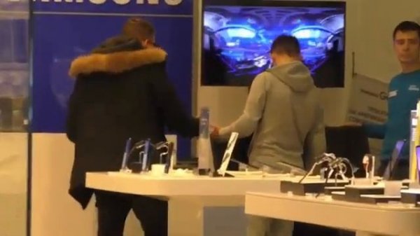 Эдвард Бил и Михаил Литвин подрались в торговом центре / Edward Bill feat Litvin