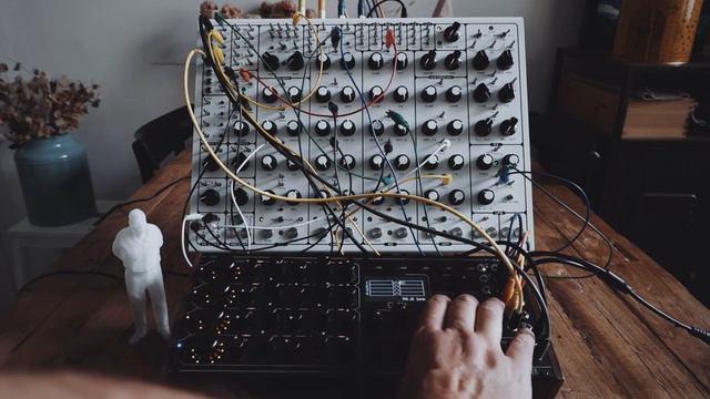 Soma Pulsar-23 and Enjoy Electronics Godfather смотреть онлайн