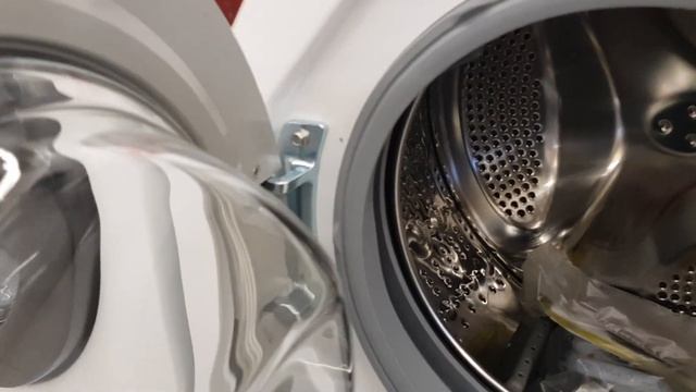 Стиральная машина Узкая LG FH0B8WD7 смотреть онлайн