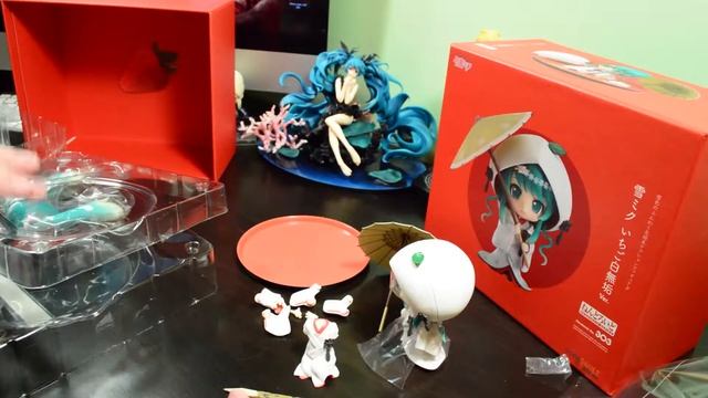 Nendoroid Snow Miku: Strawberry White Kimono Unboxing смотреть онлайн