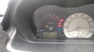 Как установить время в Тойота Ист  / Как настроить часы на Toyota Ist / Set clock in Toyota Ist