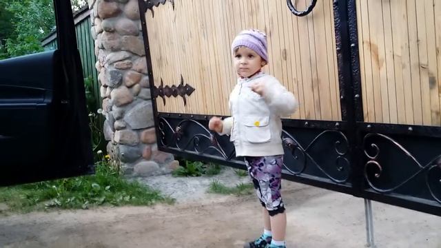 Вероничка танец локтями(2) смотреть онлайн
