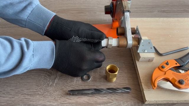 Секреты сантехников, способ как без американки сделать разъёмное соединение для пластиковых труб смотреть онлайн