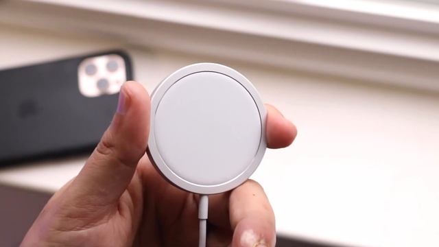 MagSafe Charger Vs Lightning Charger/USB C In 2023! (Which Should You Use?) смотреть онлайн