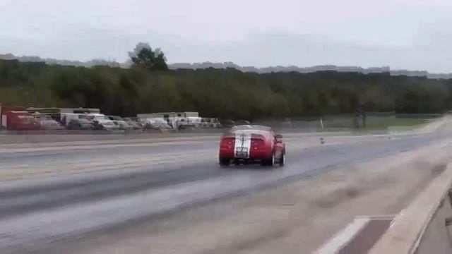 2007 Ford Mustang Shelby-GT500 1/4 mile Drag Racing runs 10.7 @ 128.7 MPH смотреть онлайн