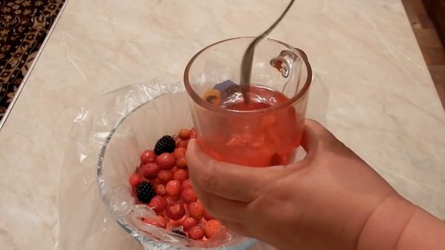 Желейный торт с печеньем Нежный Торт из желе и йогурта без выпечки рецепт смотреть онлайн