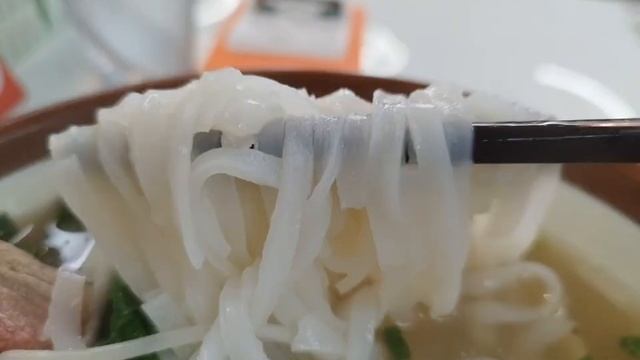 安南越式牛肉粉。鰂魚涌???An Nam Pho。Quarry Bay смотреть онлайн