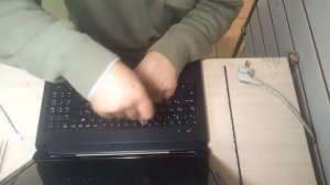 how to replace keyboard lenovo b560