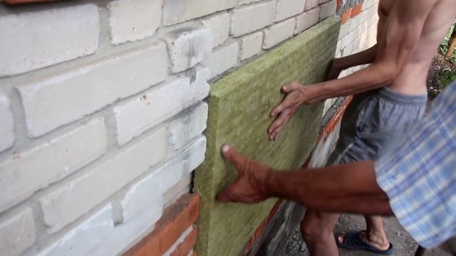 Как утеплить фасад дома, утепляем дом каменной ватой и пенопластом "без опыта, своими руками" смотреть онлайн