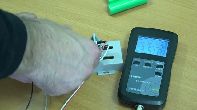 18650 EVE 25P impedance check смотреть онлайн