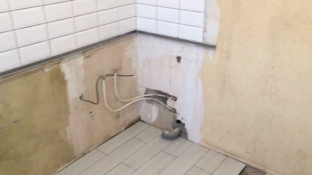 Напольный кафель. Не правильно рассчитали плитку. Плитки не хватило. смотреть онлайн