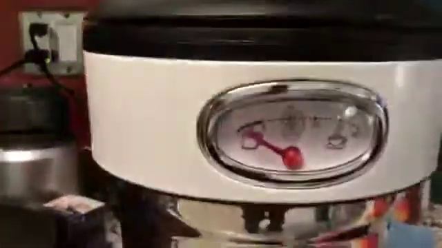 Russell Hobbs CM3100WTR Retro Style Coffeemaker Review смотреть онлайн