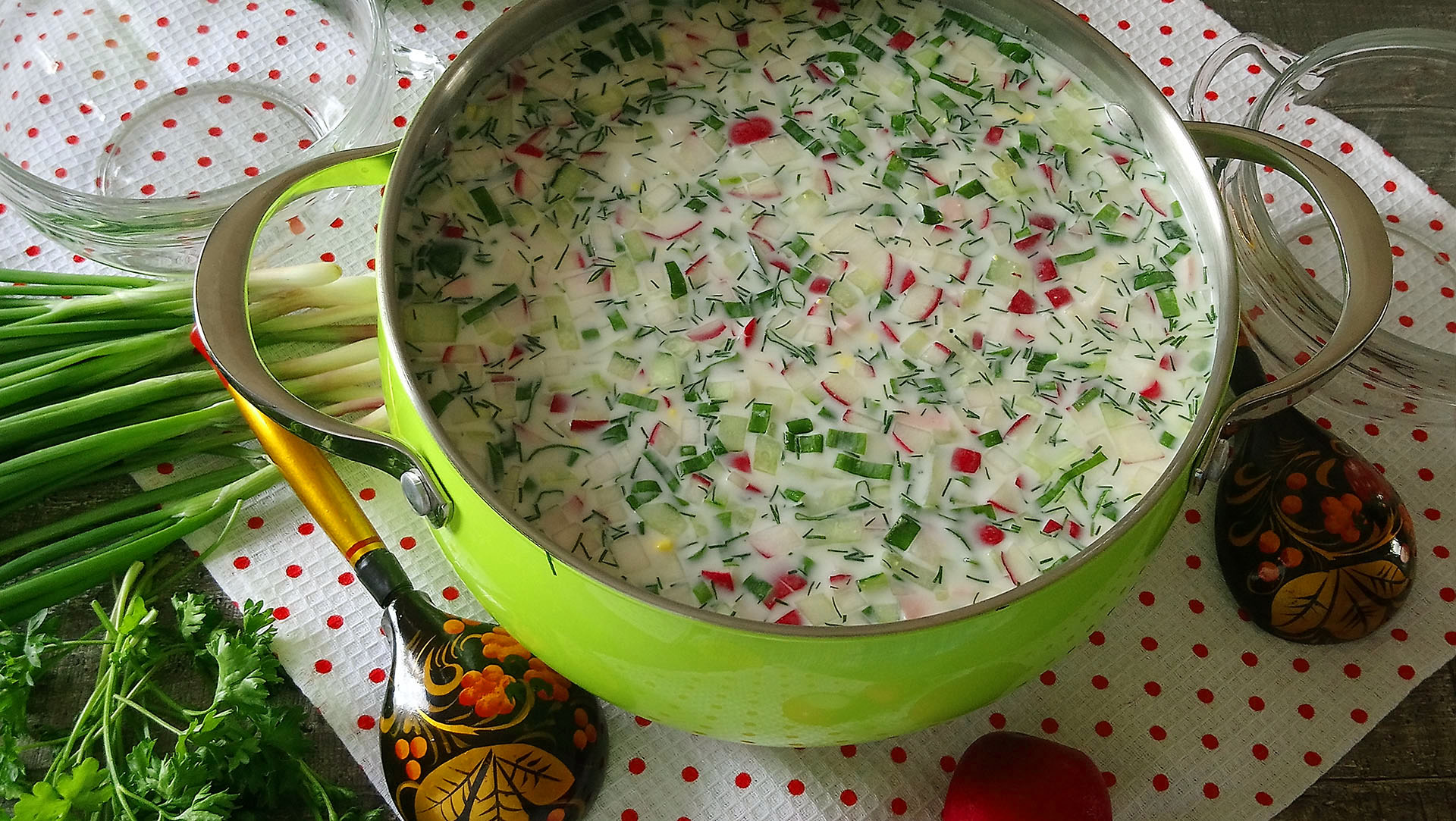 Супер - окрошка | Окрошка на кефире | Окрошка на минералке | Холодный суп смотреть онлайн