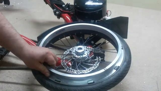 Комета бензомотор на Strida смотреть онлайн