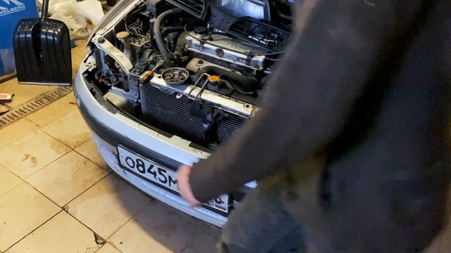 Как снять фары, бампер и крылья Mitsubishi Carisma смотреть онлайн