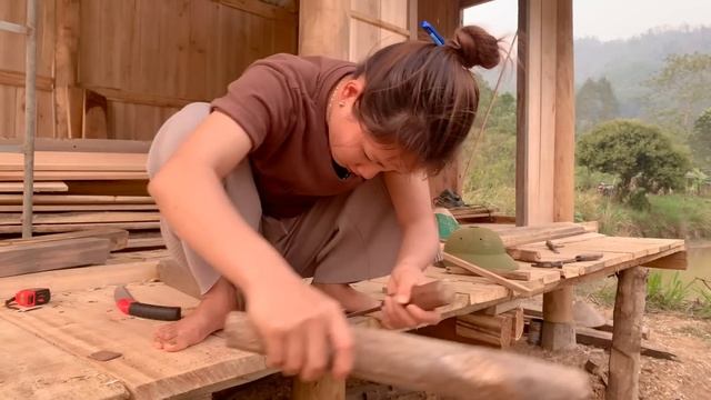 Amazing Girl's Techniques for Making Wooden House Walls - Building Farming - Off Grid смотреть онлайн