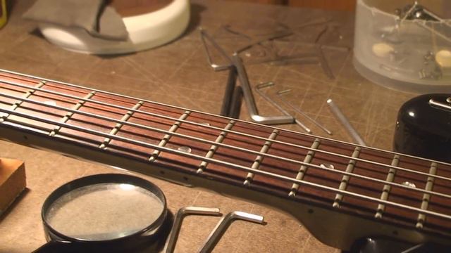 1978 Fender Precision Bass Guitar Setup and Demo смотреть онлайн