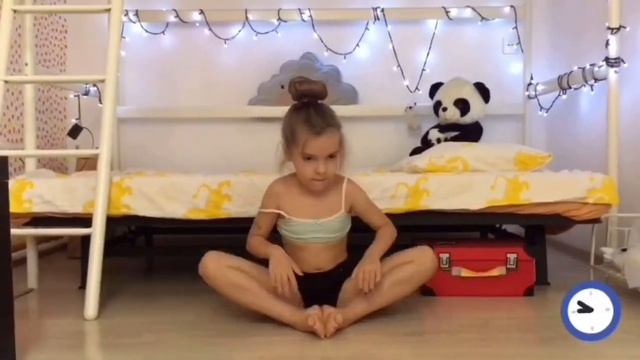 5 УПРАЖНЕНИЙ ДЛЯ ПОПЕРЕЧНОГО ШПАГАТА | СТРЕЙЧИНГ ДОМА | РАСТЯЖКА | ДЕТСКИЙ СПОРТ смотреть онлайн