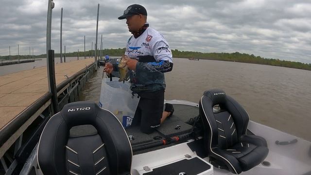 2022 MLF Toyota Series- Grand Lake Day 2 смотреть онлайн