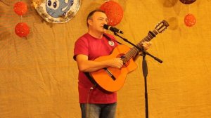 Александр Исаев исполняет песню Ю. Визбора «Ты у меня одна»