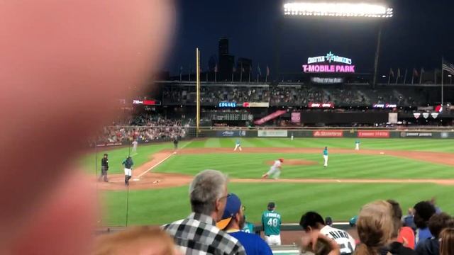 Mike Leake Perfect Game Broken 7/19/19 смотреть онлайн